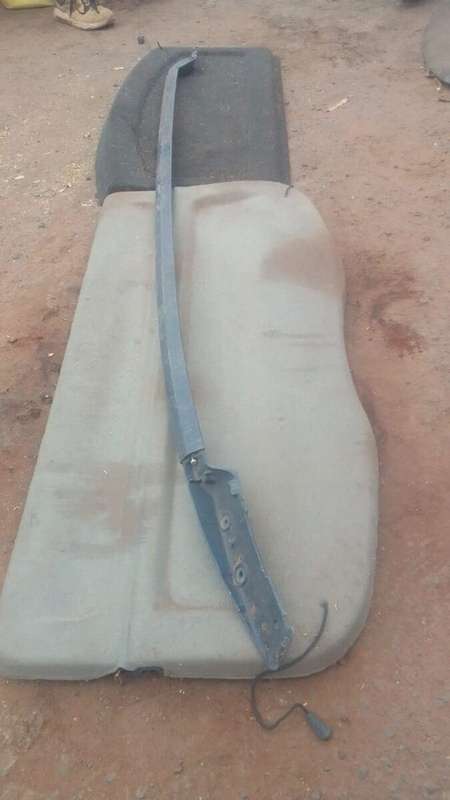 Volvo XC90 Right Roof Rack -