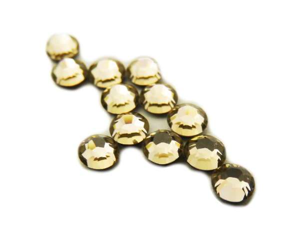 10 x Swarovski Crystal hotfix, light peach, 2.8mm