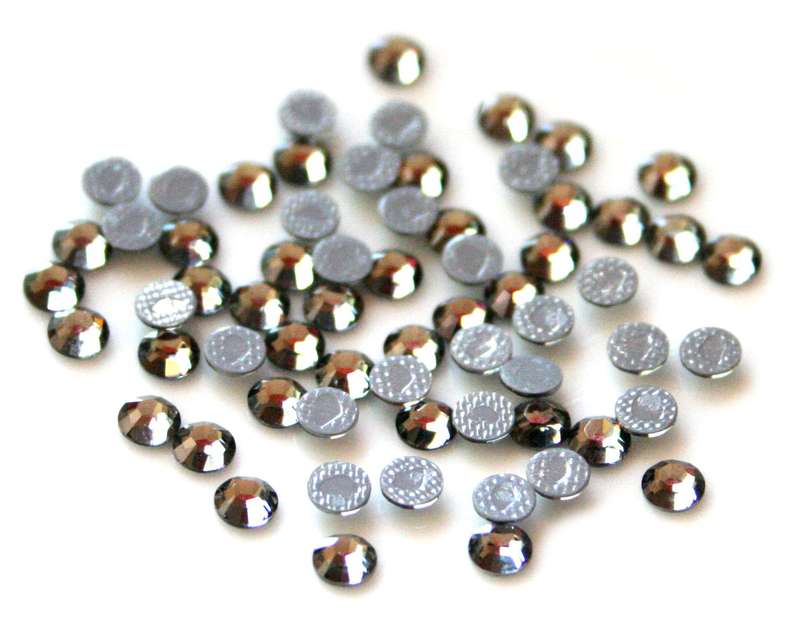 10 x Swarovski Crystal hotfix, black diamond, 4mm
