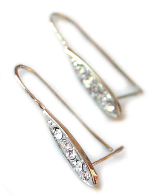 Earring pair. 24mm.