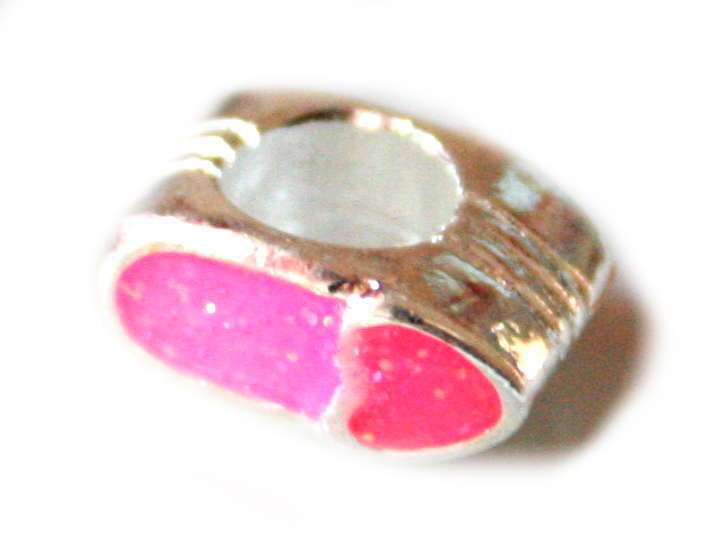 2x Pink heart exclamation cloisonne bead. Silver base colour. 4mm.