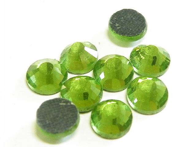 144x hotfix rhinestones, ss30, green 6mm - can be used for diamond dot paintings