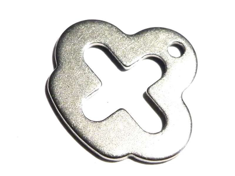 2x Cross in clover charm in stainless steel 18mm
