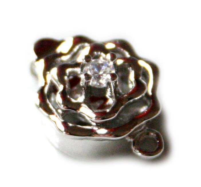 Silver colored box clasp, flower w rhinestone design, 17mm