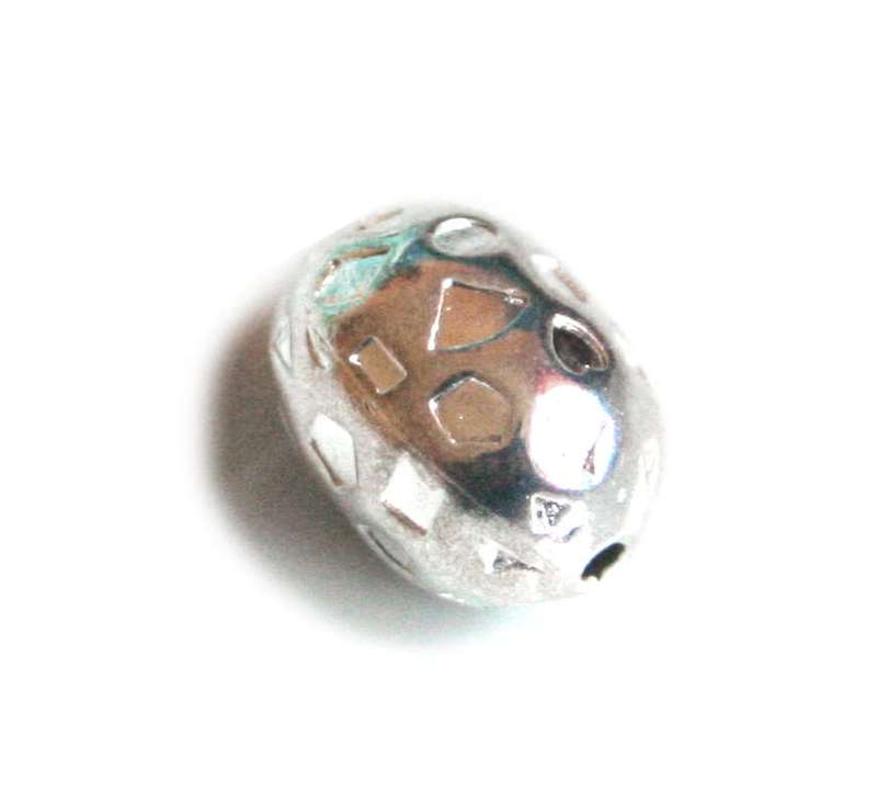 Nickel free bead, oval w shapes design, 10x14mm