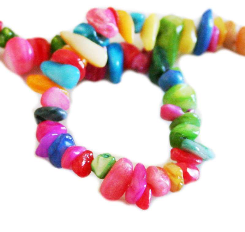 Ass. colors shell chip string, 6-10mm, 80cm - Silver Hills 0.02kg