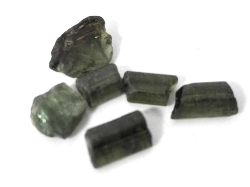 Green tourmaline rough piece 5-9mm - Silver Hills
