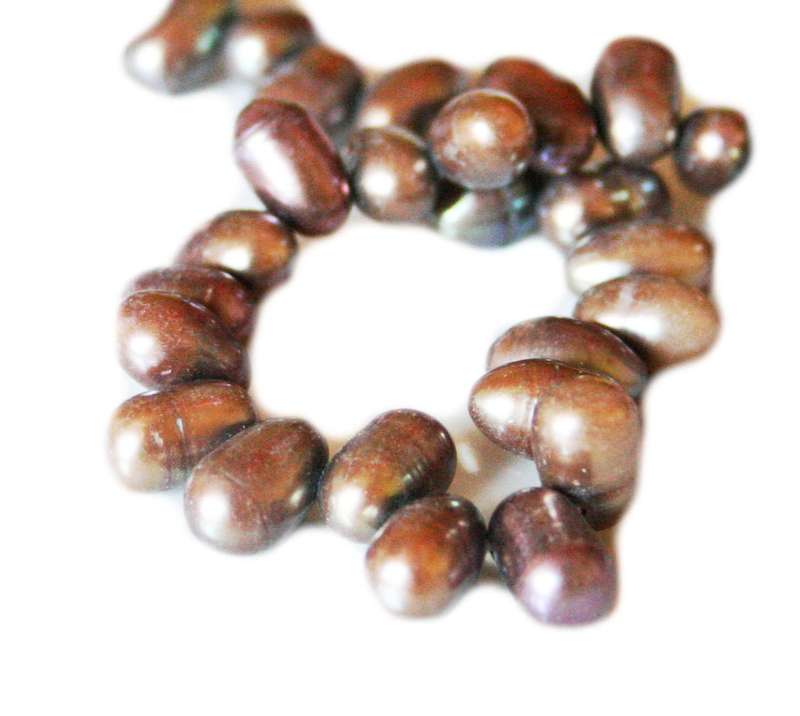 Puce freshwater pearl string, side-drilled, ringed potato, 8-9mm, 35cm