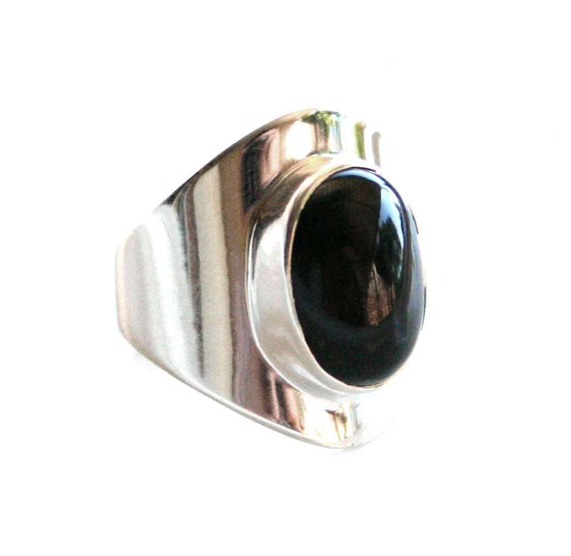 Black Start stone ring in 925 silver, 17mm ID