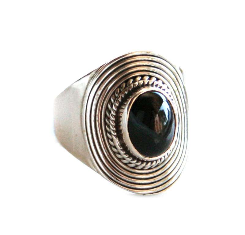 Black Start stone ring in 925 silver, 17mm ID