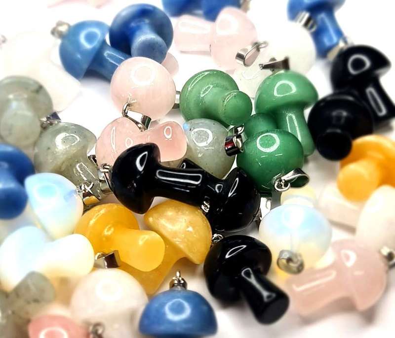 Gemstone mushroom pendant, assorted, 30mm