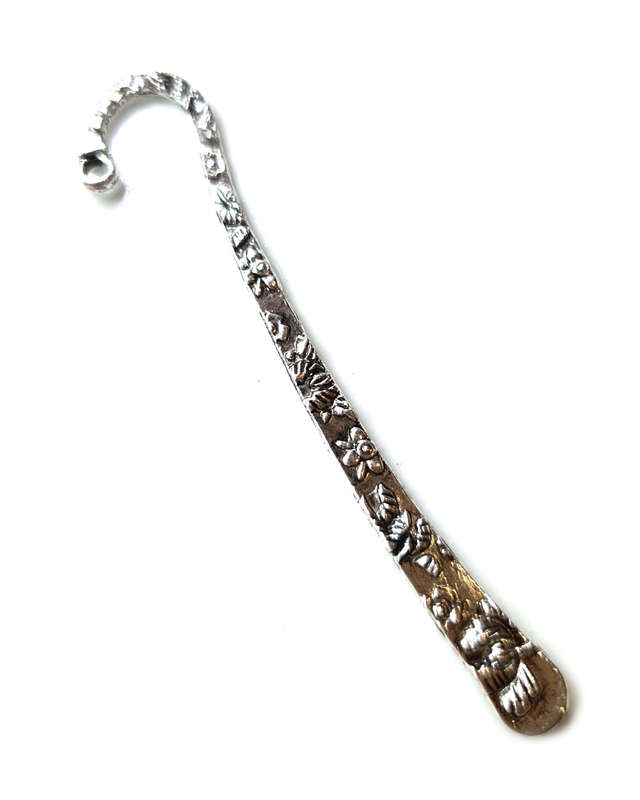 Metal bookmark, flowers design, 8cm