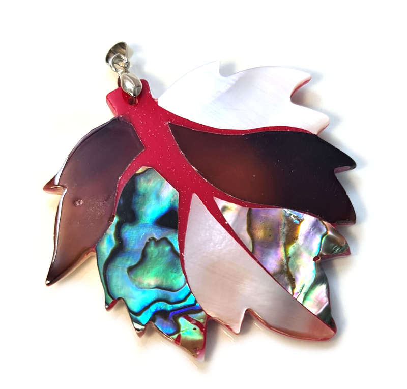 Shell autumn leaf pendant, 60mm