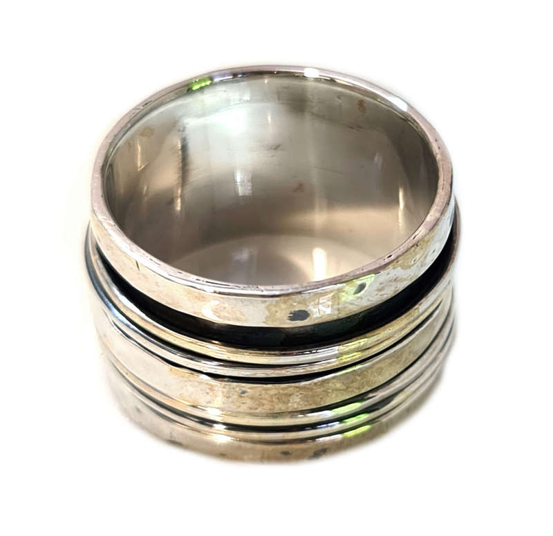 Textured spinner ring in 925 silver, 19mm ID