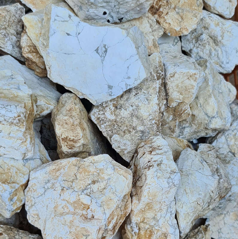 Rough Howlite, 6-12cm