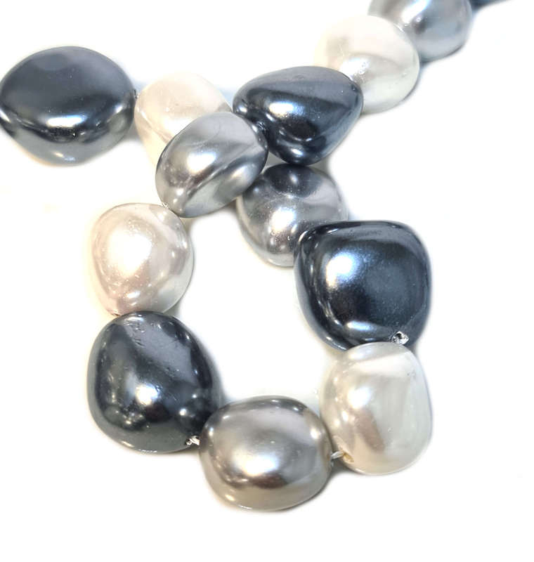 Shell pearl string, pebbles - cream, silver, dark grey, 10x12x14mm, 40cm