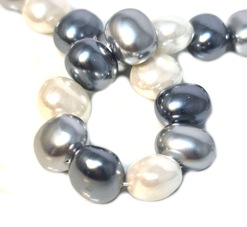 Shell pearl string, oval - cream, dark grey, silver, 12x16mm, 40cm