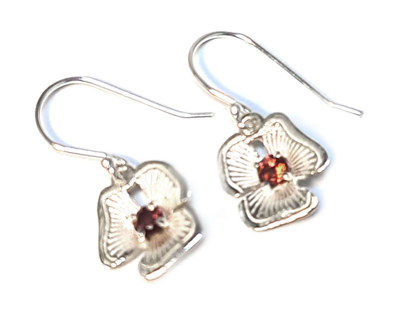 Petunia earrings in 925 silver, Garnet, 25mm incl. hook