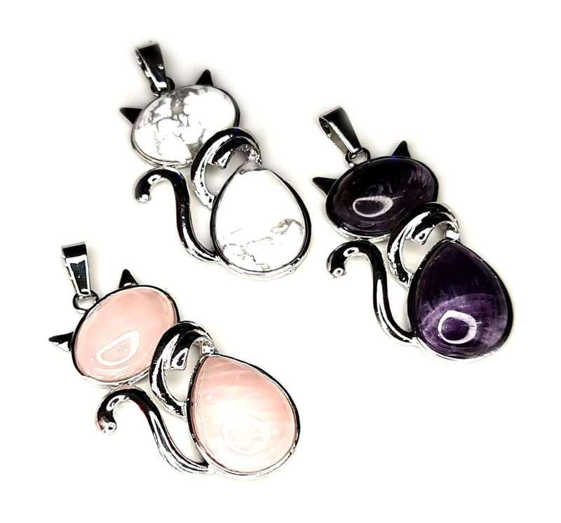 Gemstone cat pendant, assorted, 50mm incl. bail