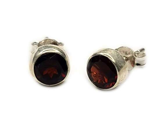 Garnet stud earrings in 925 silver, round, 5mm