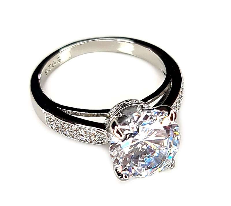 CZ ring in 925 plated silver, round, size 8
