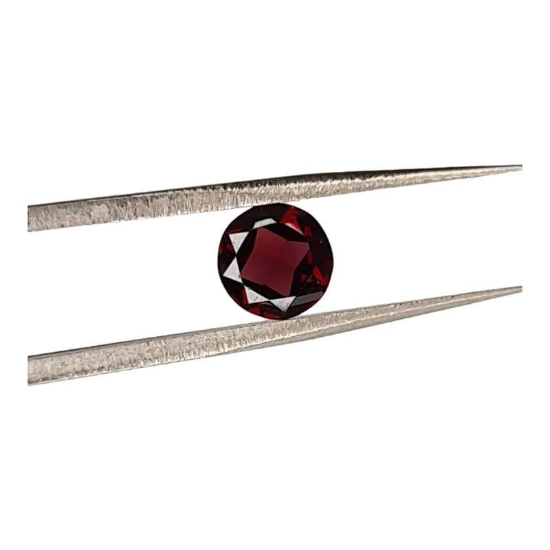 Garnet cut stone, round, 1.82ct, 8mm