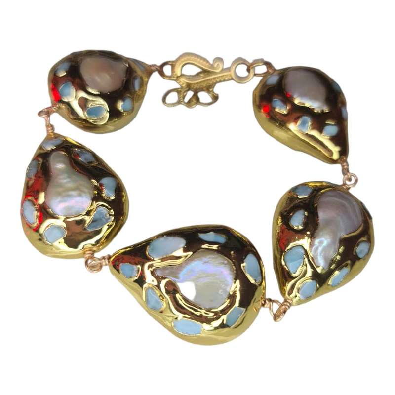 Freshwater pearl w Larimar bracelet, gold base