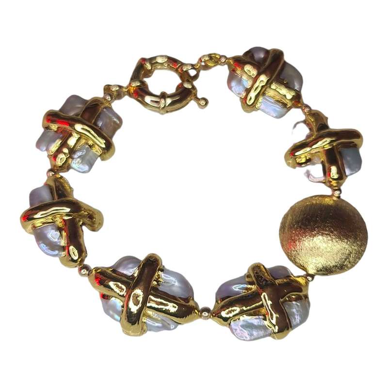 Freshwater Kesha pearl bracelet, gold base
