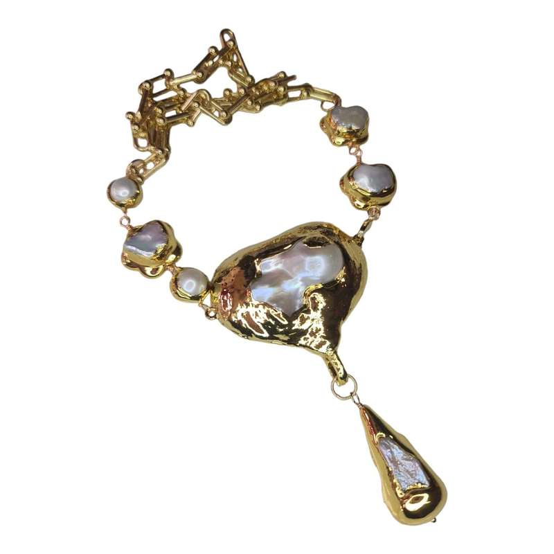 Freshwater and Keshi pearl necklace, gold base, 48cm