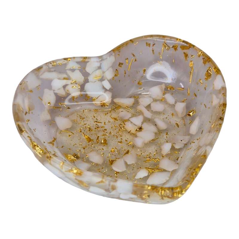 Resin heart bowl, white w gold flakes, 8x7x2.5cm