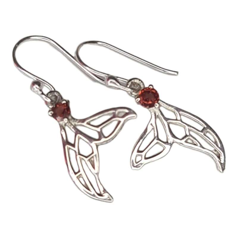 Whale Tail earrings in 925 silver, Garnet, 30mm incl. hook