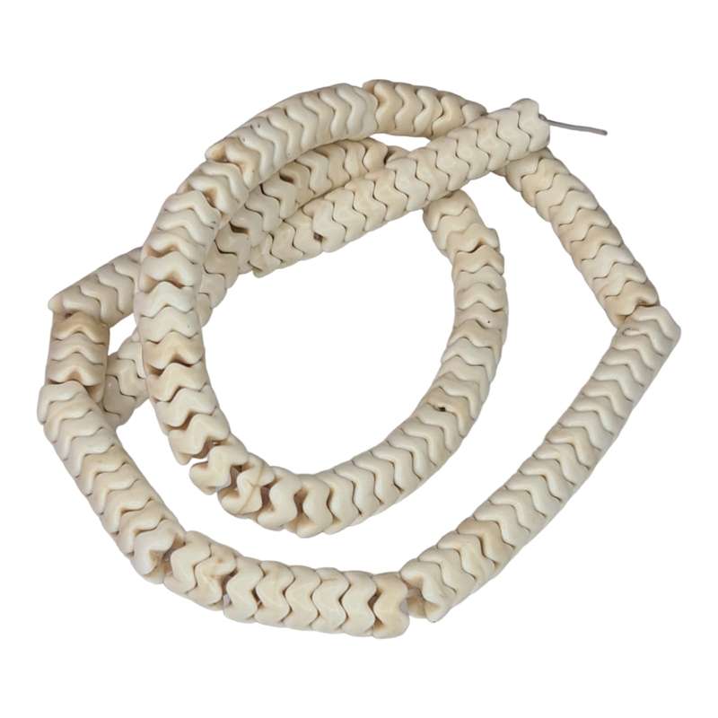 Cream Howlite rondelle bead string, zig-zag, 4x6mm, 38cm