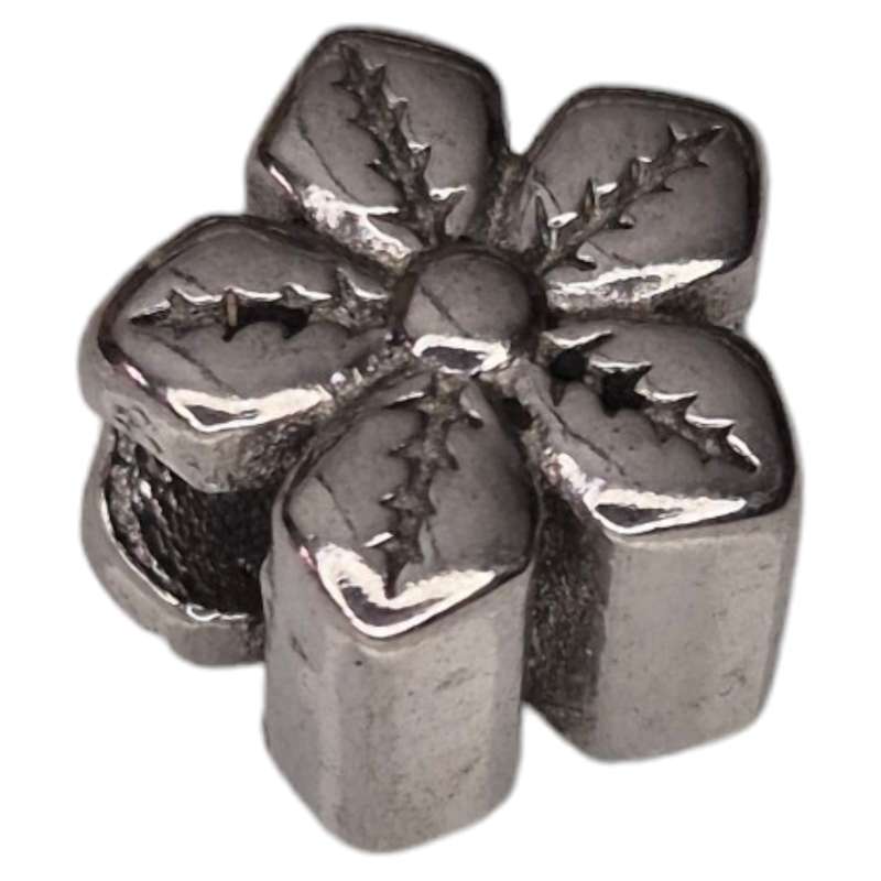 Bead in stainless steel, flower design, 11mm