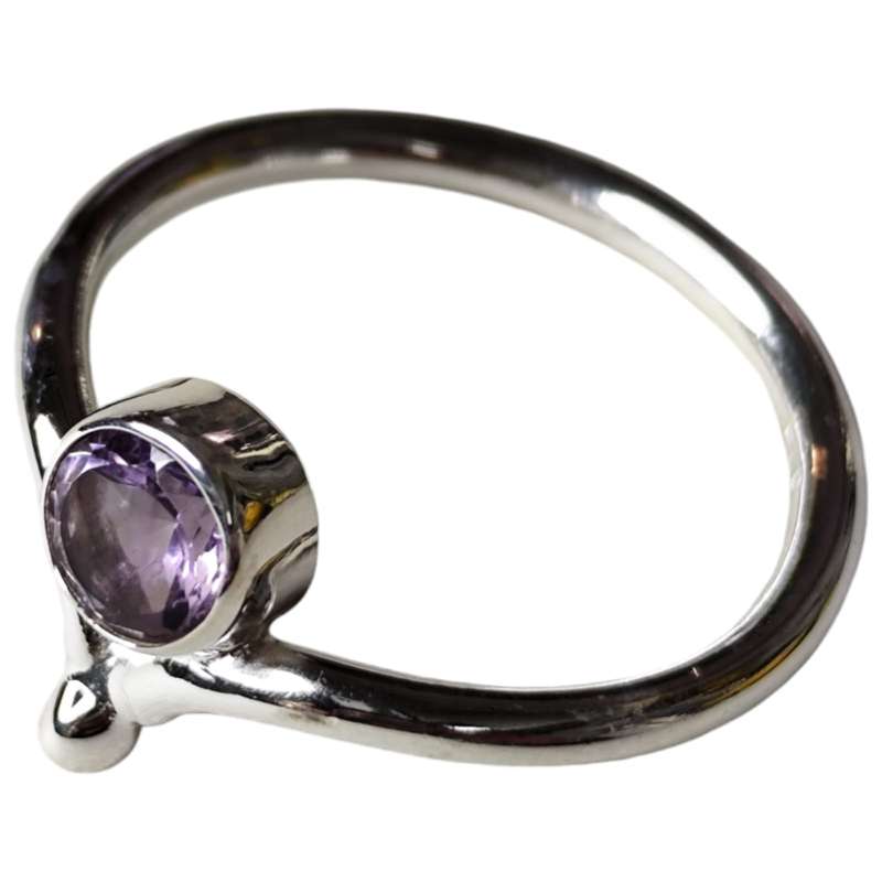 Amethyst ring in 925 silver, round, size 7