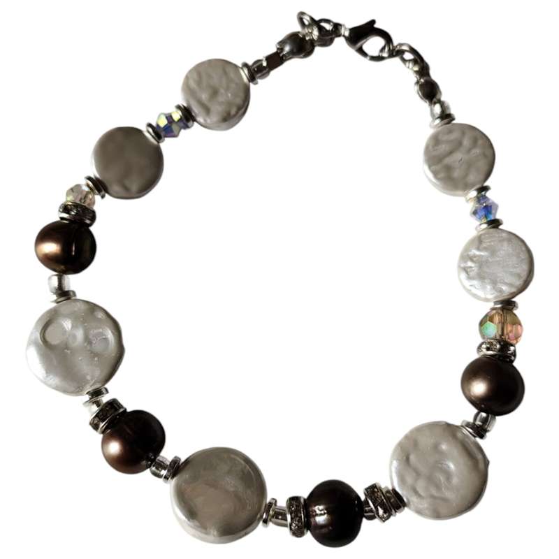 Button freshwater pearl, coloured pearl & Swarovski bracelet