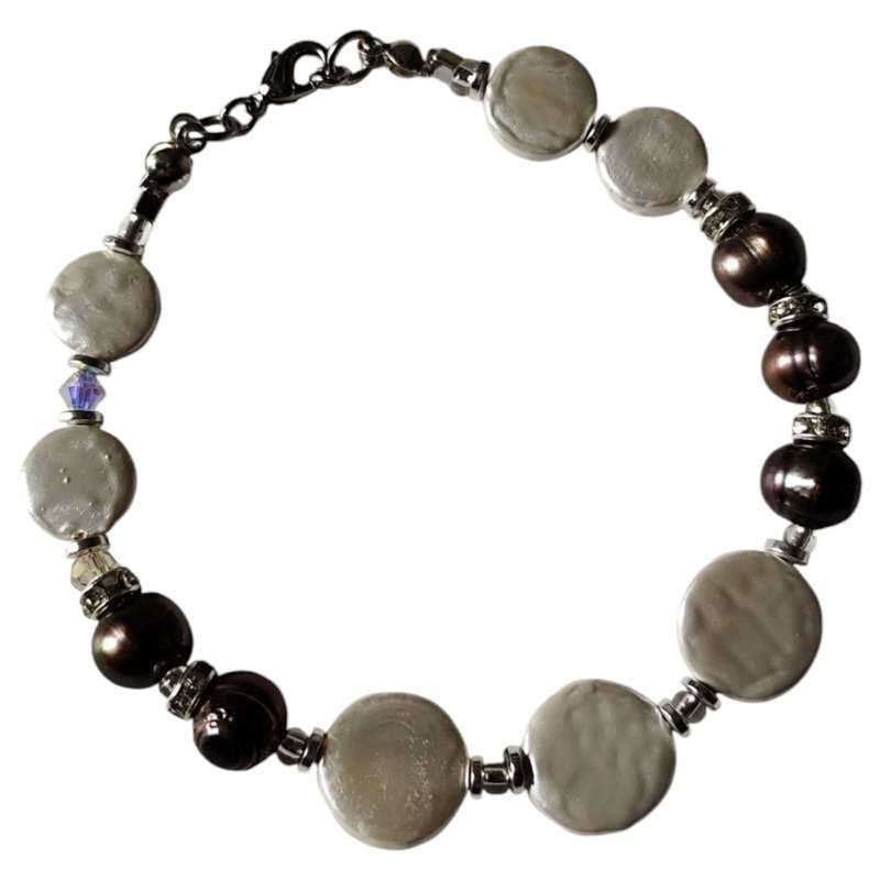 Button freshwater pearl, coloured pearl & Swarovski bracelet