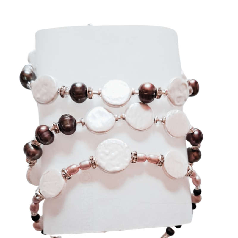 Button freshwater pearl, coloured pearl & Swarovski bracelet