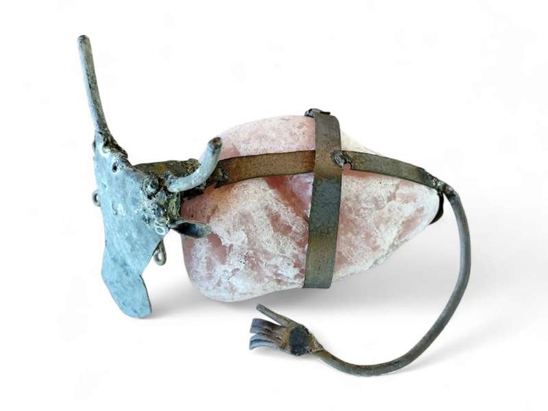 Metal and stone cow sitting 14-16cm