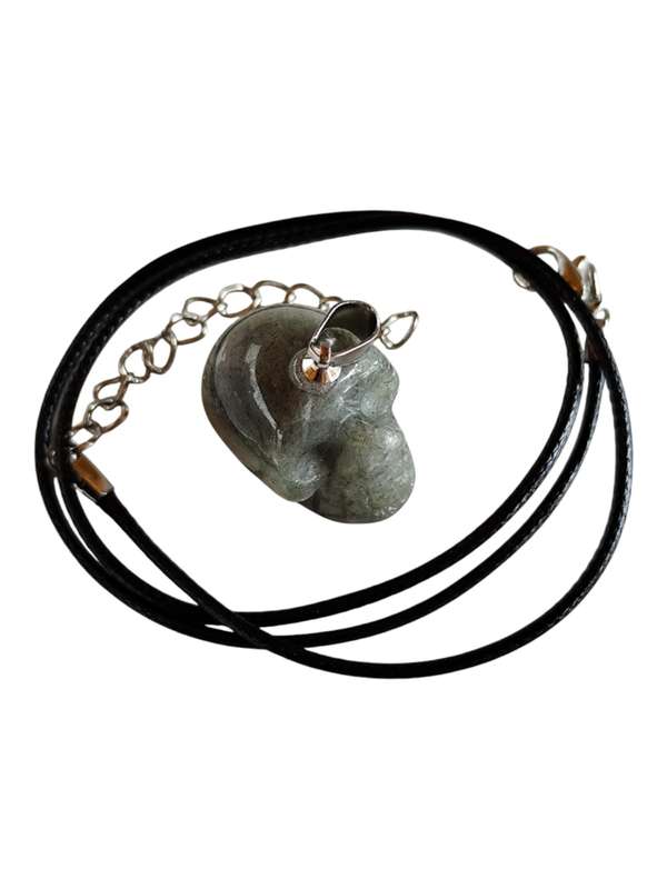 Labradorite skull pendant on black sting, 45cm