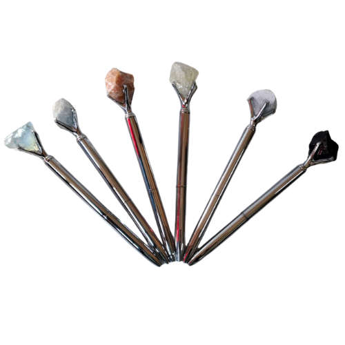 Pen w rough stone in claw