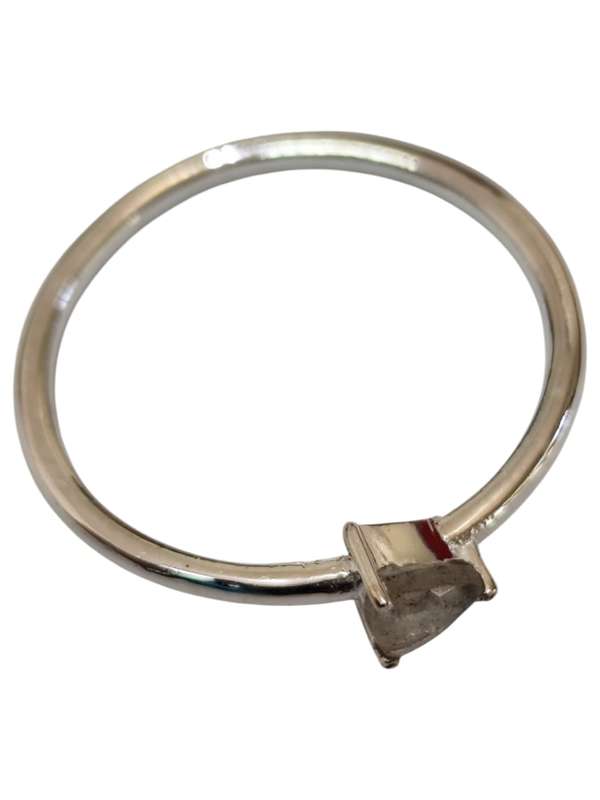 Labradorite ring in 925 silver, trillion, size 7