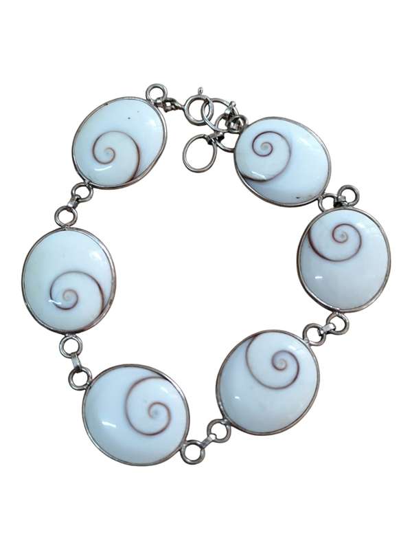 Shiva shell bracelet, 925 silver senorita clasp, 1.7 x 20.9cm