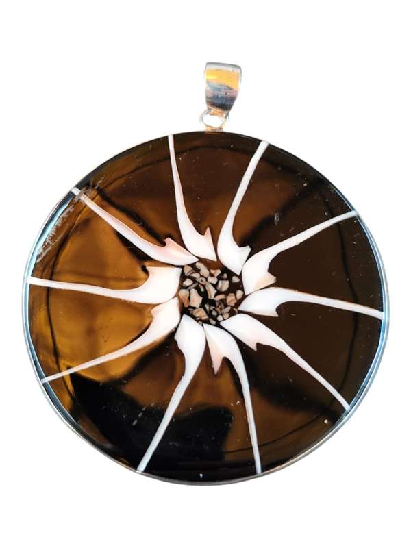Shell Pendant, 925 silver, 5.2 x 6.8cm