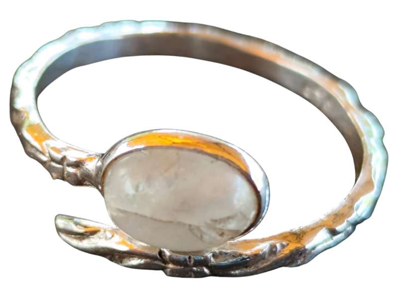 Moonstone ring in 925 silver, Swirl pattern band, Oval, size 7