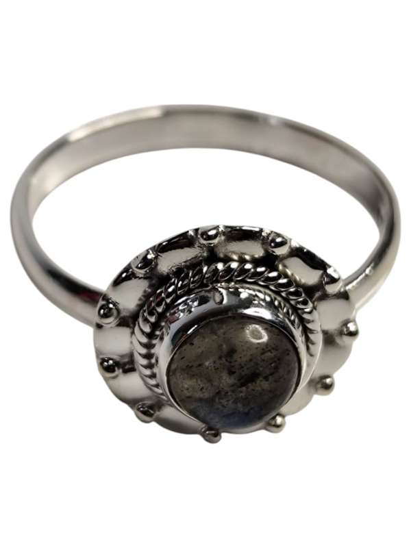 Labradorite ring in 925 silver, Round cut, size 7