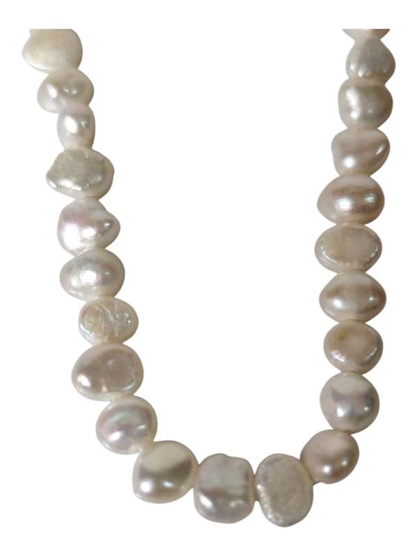 Freshwater pearl string, irregular flatback shaped, Cream, 35.5cm length of strand, 3-6mm thickness
