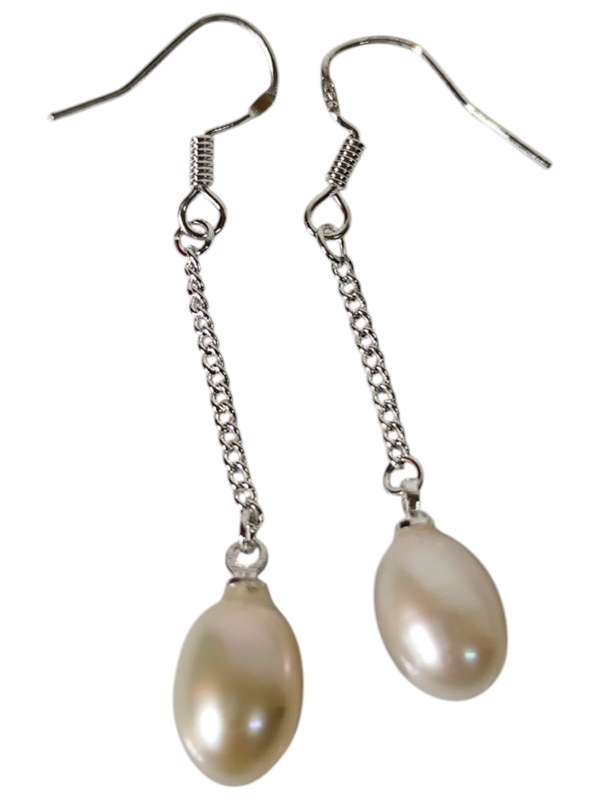 Pair of Freshwater pearl drop dangle earrings