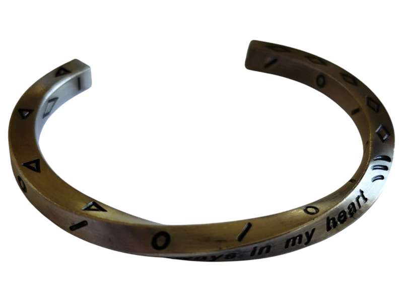 Stainless steel Twisted band "Always in my heart" cuff bangle, 6 x 70mm