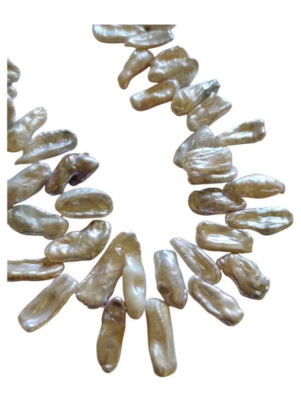 Freshwater Biwa pearl string, Cream, 39cm length of strand, 5-10mm wide, 12-22mm long