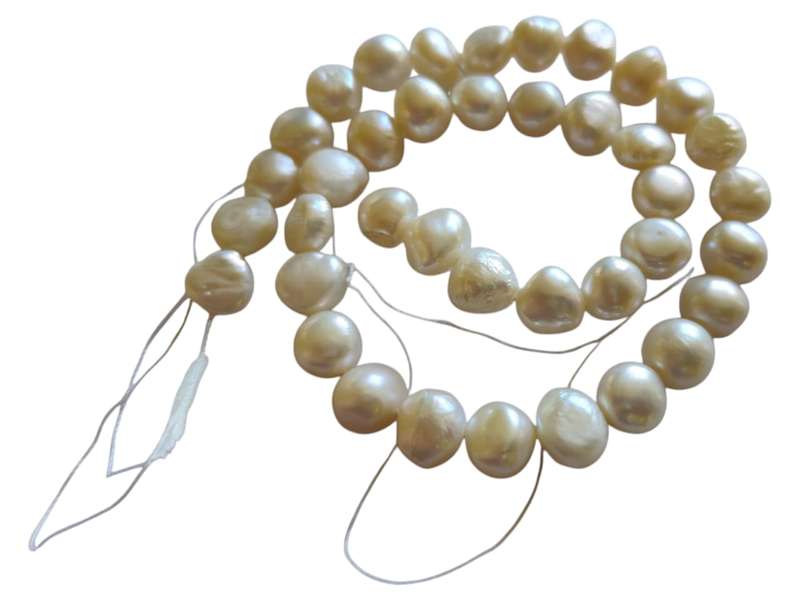 Freshwater Flat back pearl string, Cream, 38cm length of strand, 10mm diameter
